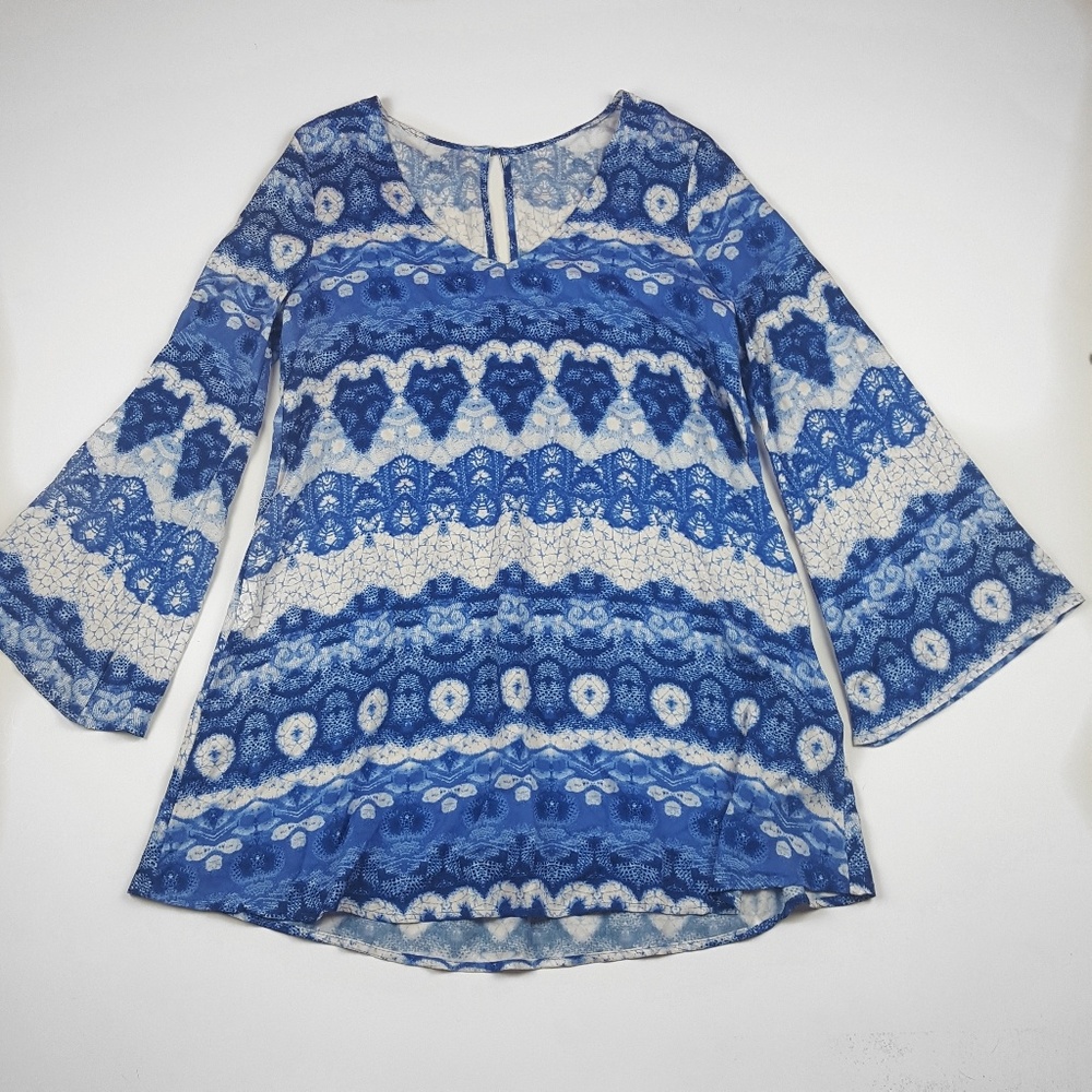 Forever 21 Patterned Lace Bell Sleeve Boho Dress